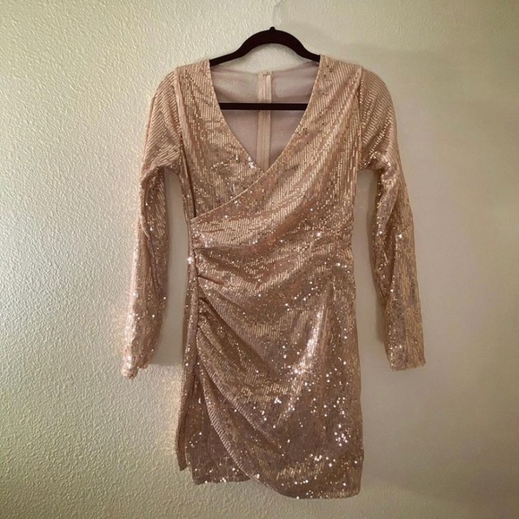Sequin dress - Picture 1 of 2
